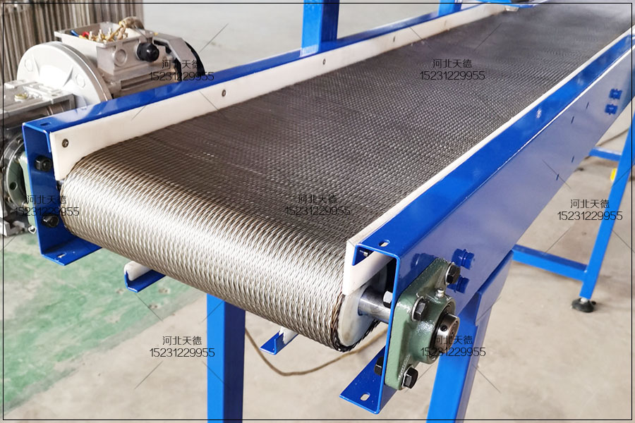 網(wǎng)帶輸送機(jī)