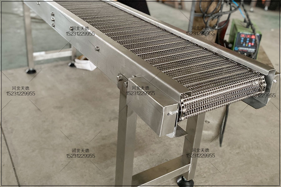 金屬網帶輸送機